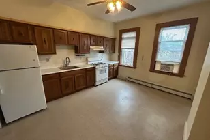 122A Spring St, Cambridge, MA 02141 - Photo 1