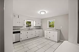 66 Davis St, Taunton, MA 02780 - Photo 7