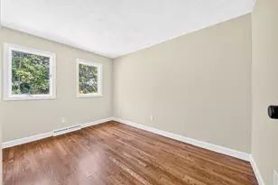 14 Clarence St, Billerica, MA 01821 - Photo 21