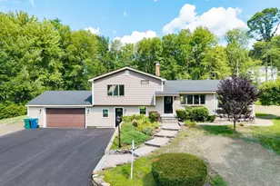 14 Clarence St, Billerica, MA 01821 - Photo 1