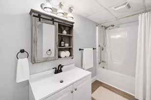 204 School St, Franklin, MA 02038 - Photo 25