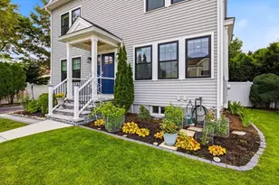19 Manhattan Terrace, Newton, MA 02465 - Photo 3