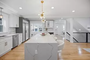 19 Manhattan Terrace, Newton, MA 02465 - Photo 11