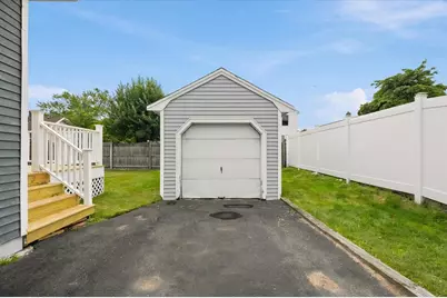 32 Glendale Ave, Peabody, MA 01960 - Photo 35