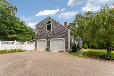 64 Dorothy Dr, Plymouth, MA 02360 - Photo 3