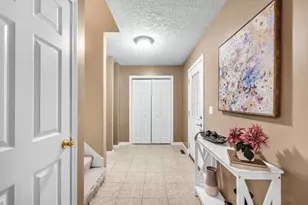 56 Montville St, Chicopee, MA 01013 - Photo 3