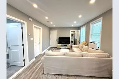 14 Vermont Ave. #3, Somerville, MA 02145 - Photo 5