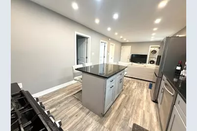 14 Vermont Ave. #3, Somerville, MA 02145 - Photo 3