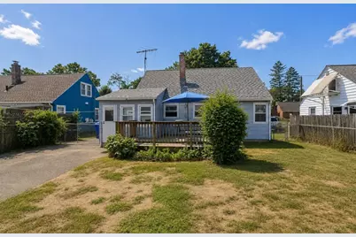 39 Seymour Ave, Springfield, MA 01109 - Photo 25