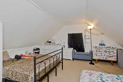 39 Seymour Ave, Springfield, MA 01109 - Photo 15