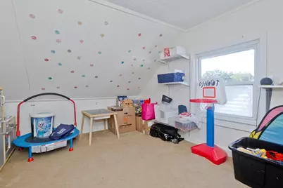 39 Seymour Ave, Springfield, MA 01109 - Photo 17