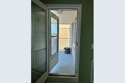30 Chelsea St #804, Everett, MA 02149 - Photo 11