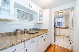 405 Commonwealth Ave, Boston, MA 02215 - Photo 9