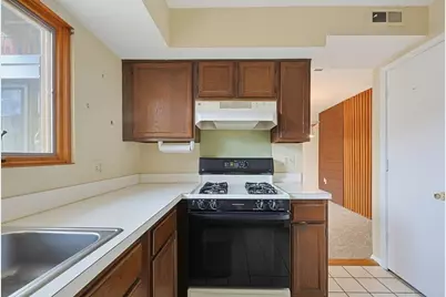 52 Rosewood Dr #52, Stoughton, MA 02072 - Photo 15