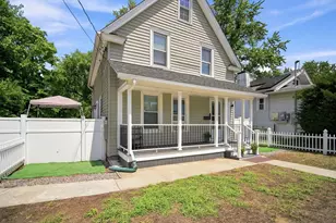 72 Switzer St, Springfield, MA 01109 - Photo 3