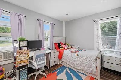 72 Switzer Street, Springfield, MA 01109 - Photo 17