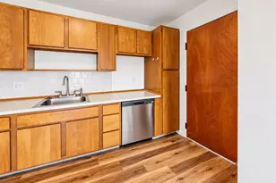 39 Englewood Ave, Boston, MA 02135 - Photo 7