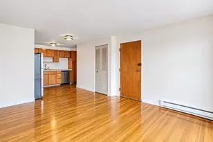 39 Englewood Ave, Boston, MA 02135 - Photo 11