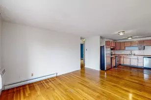 39 Englewood Ave, Boston, MA 02135 - Photo 11