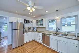 41 Lynde Ave, Melrose, MA 02176 - Photo 5