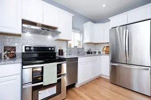17 Scott St, New Bedford, MA 02744 - Photo 7