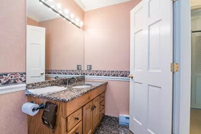 177 Porter Lake Dr #177, Springfield, MA 01106 - Photo 11