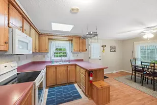 47 Washington St, Auburn, MA 01501 - Photo 9