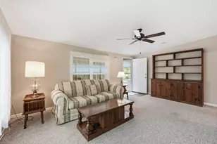 47 Washington St, Auburn, MA 01501 - Photo 5