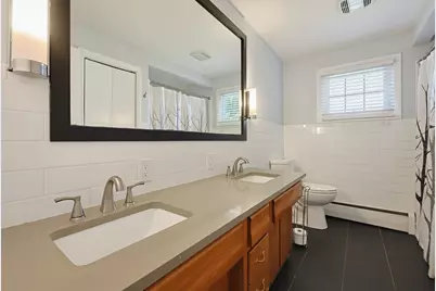 18 Fletcher St, Worcester, MA 01604 - Photo 25