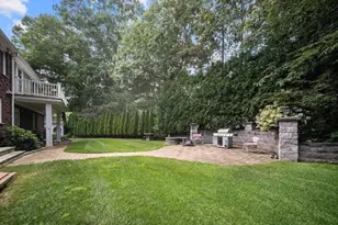 10 Juniper Hill Rd, Waltham, MA 02452 - Photo 35