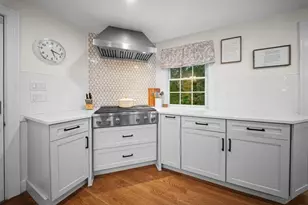 10 Juniper Hill Rd, Waltham, MA 02452 - Photo 9