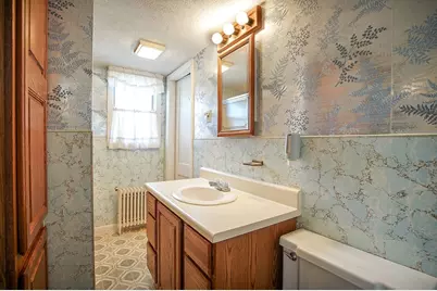 64 Ridgewood Avenue, Holyoke, MA 01040 - Photo 21