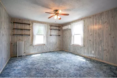 64 Ridgewood Avenue, Holyoke, MA 01040 - Photo 17