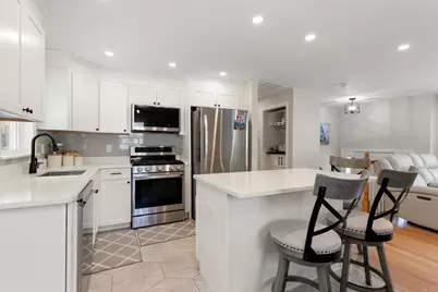 43 Newport Drive, Westford, MA 01886 - Photo 5