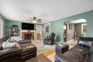 77 Valley Rd, Dracut, MA 01826 - Photo 5