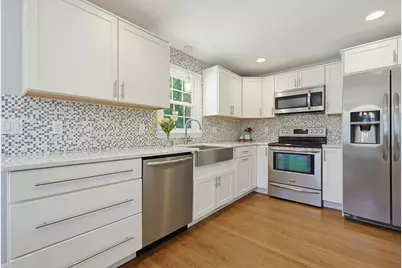96 Glenfield Rd, North Attleboro, MA 02760 - Photo 3