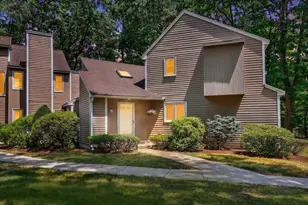 8 Pilgrim Dr, Westford, MA 01886 - Photo 1
