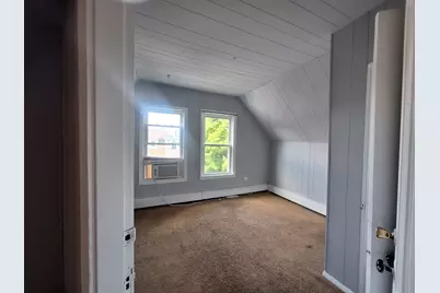 407 Clarendon St, Fitchburg, MA 01420 - Photo 23