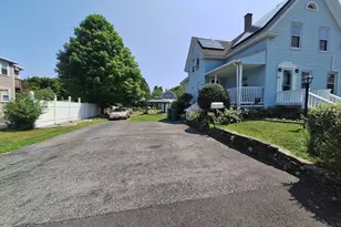 407 Clarendon St, Fitchburg, MA 01420 - Photo 5