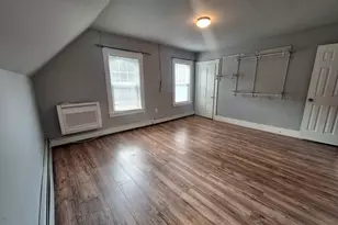 407 Clarendon St, Fitchburg, MA 01420 - Photo 21