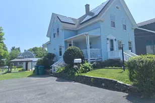 407 Clarendon St, Fitchburg, MA 01420 - Photo 3
