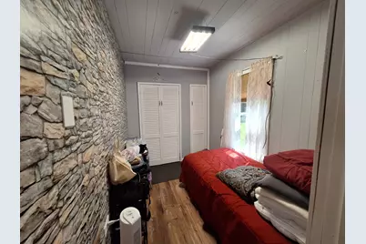 407 Clarendon St, Fitchburg, MA 01420 - Photo 19