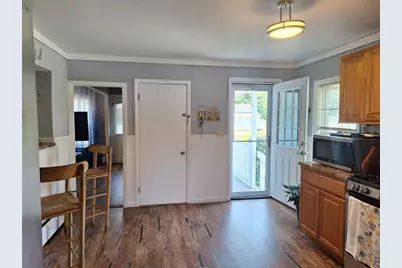 407 Clarendon St, Fitchburg, MA 01420 - Photo 11