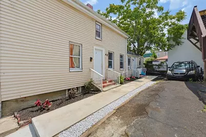 6-8 Howell Ct, Chelsea, MA 02148 - Photo 17