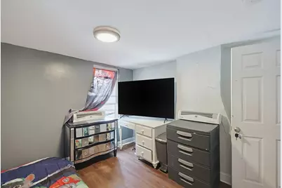6-8 Howell Ct, Chelsea, MA 02148 - Photo 11