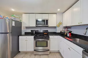 68 Howell Ct, Chelsea, MA 02150 - Photo 5