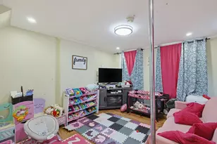 68 Howell Ct, Chelsea, MA 02150 - Photo 19