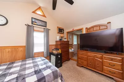28 Highland St, Southborough, MA 01772 - Photo 21