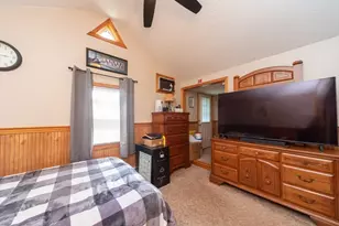 28 Highland St, Southborough, MA 01772 - Photo 21