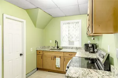 124 Belmont St, Worcester, MA 01605 - Photo 3